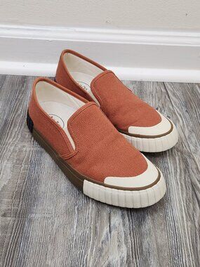 Taos Women's Size 8 Double Vision Slip On Sneaker Terracotta
